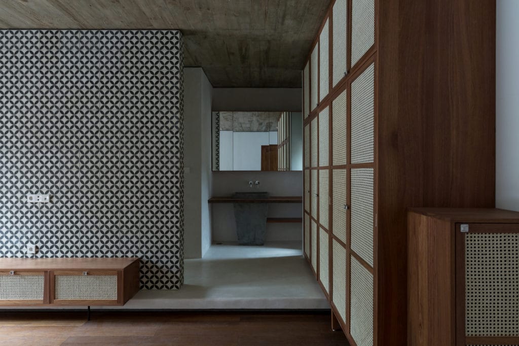 3_hopper_bedroom_1